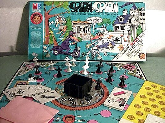 Board Game 'Spion & Spion' • Germany