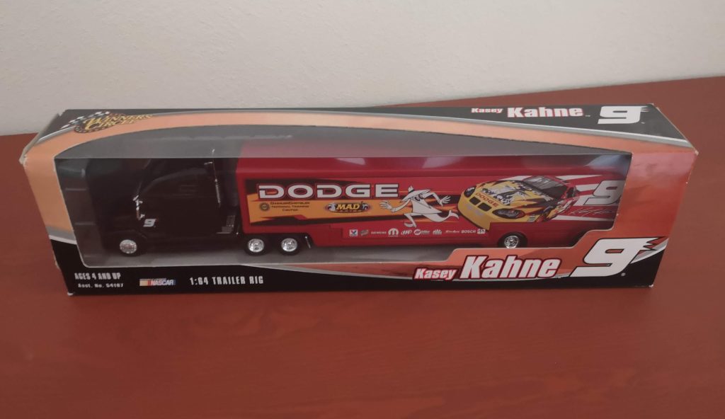 NASCAR Kasey Kahne #9 Winners Circle Mad Racing Diecast Semi Truck w/ Trailer